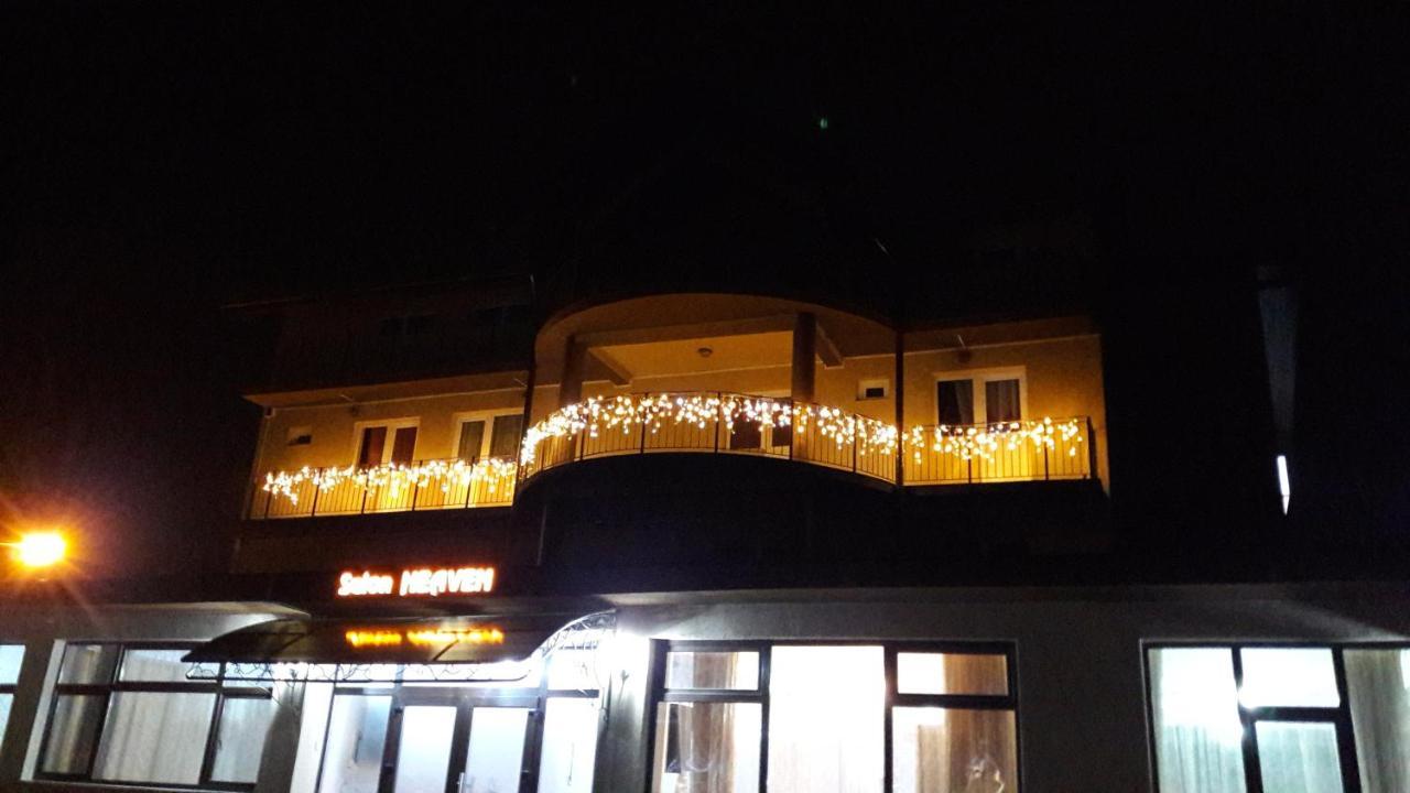 Pensiunea Heaven Bascov Exterior foto