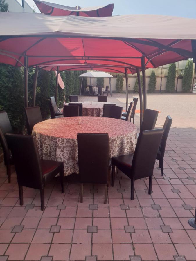Pensiunea Heaven Bascov Exterior foto