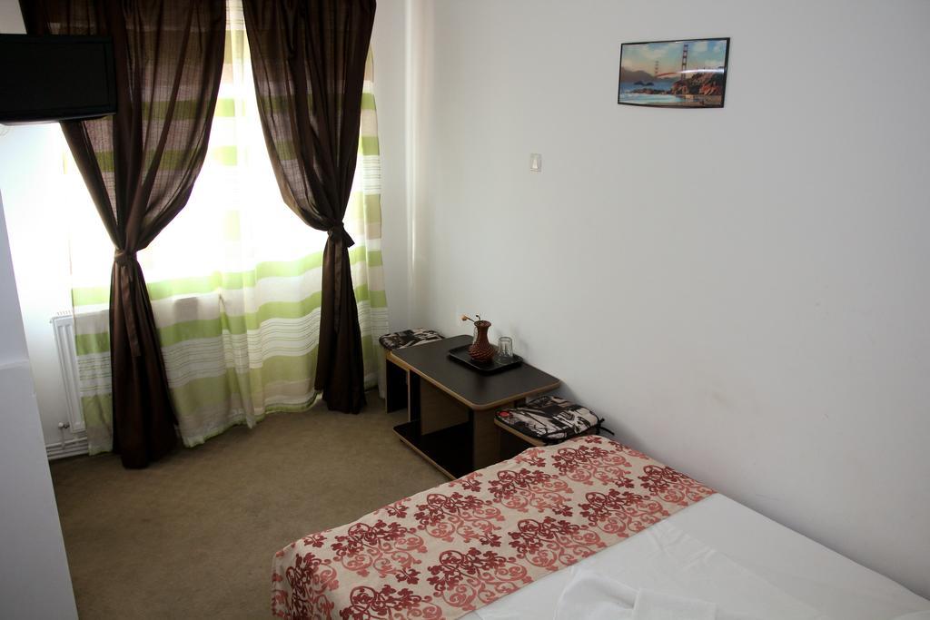 Pensiunea Heaven Bascov Exterior foto